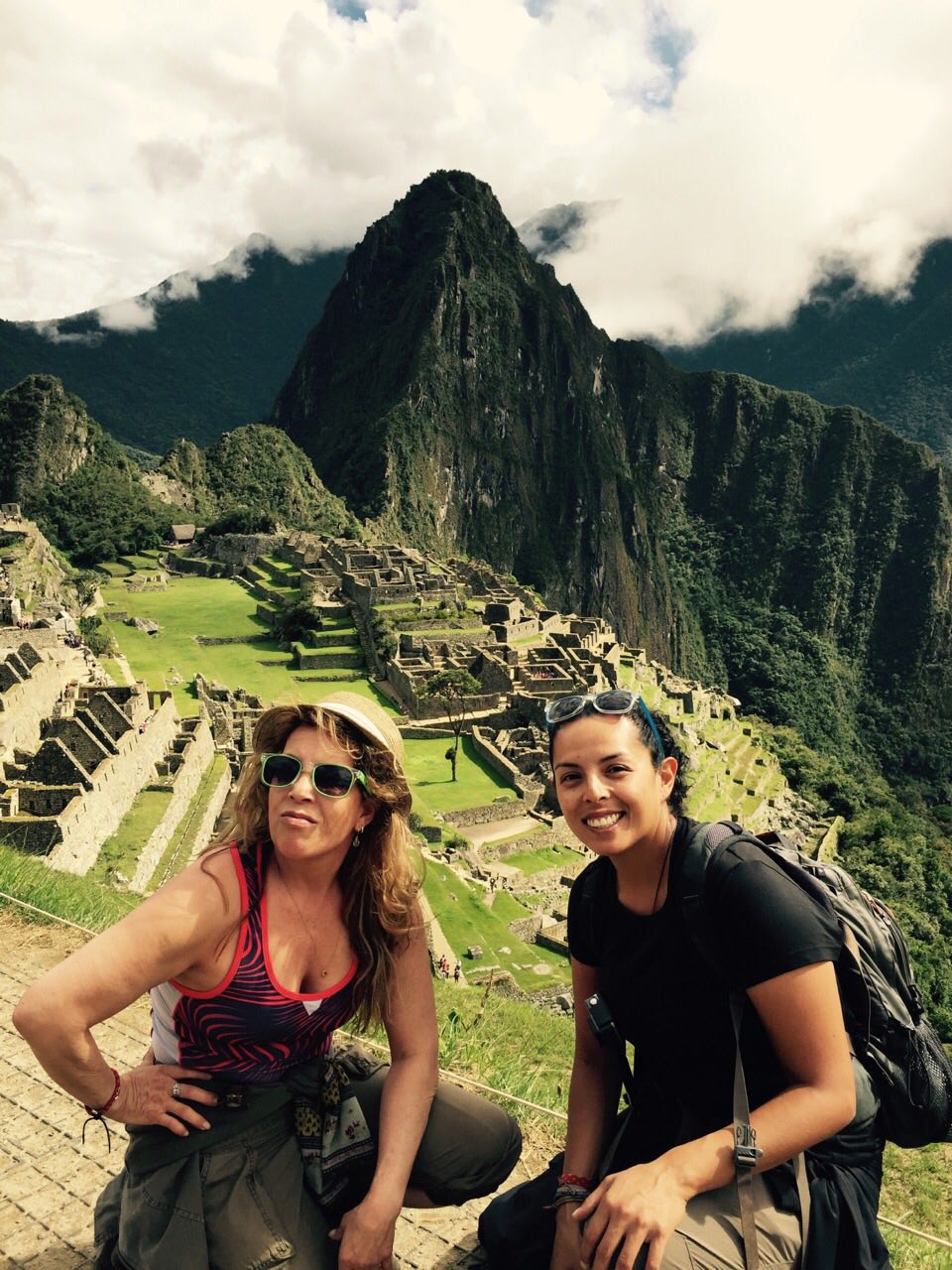Classic Machu Picchu pic with mom