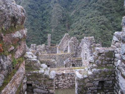 Structures at Wiñay Wayna